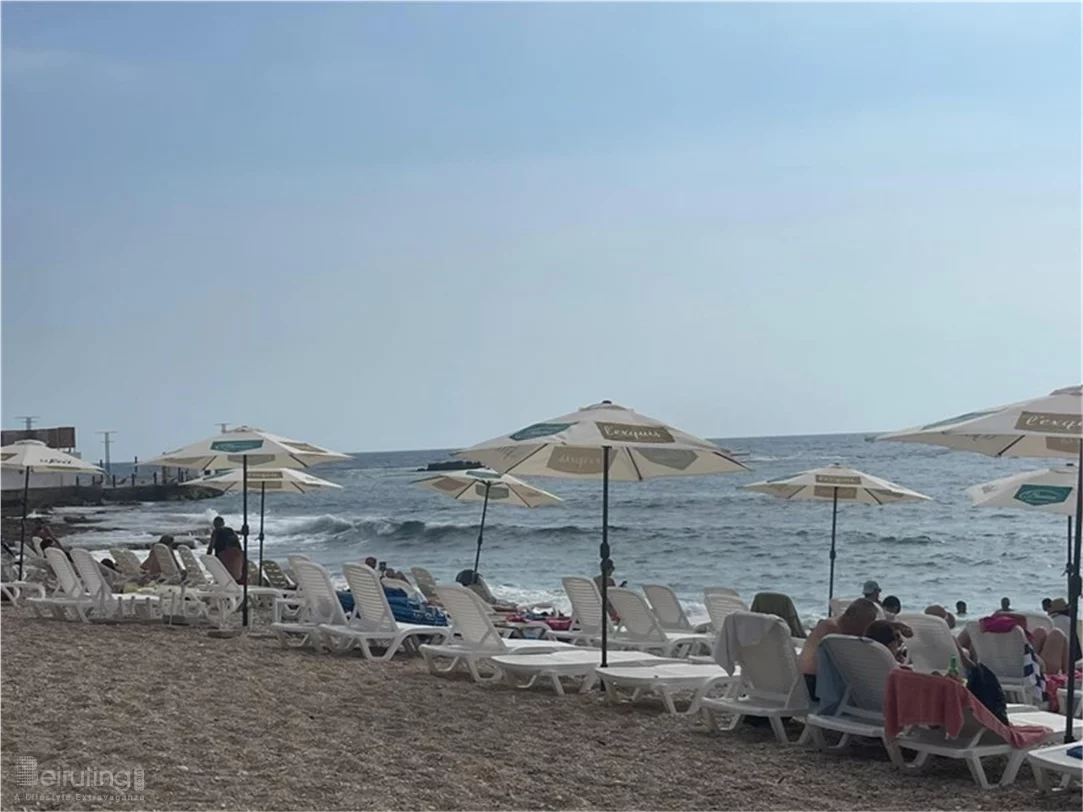 U Food Employees Volunteer for Beach Cleanup at Jbeil